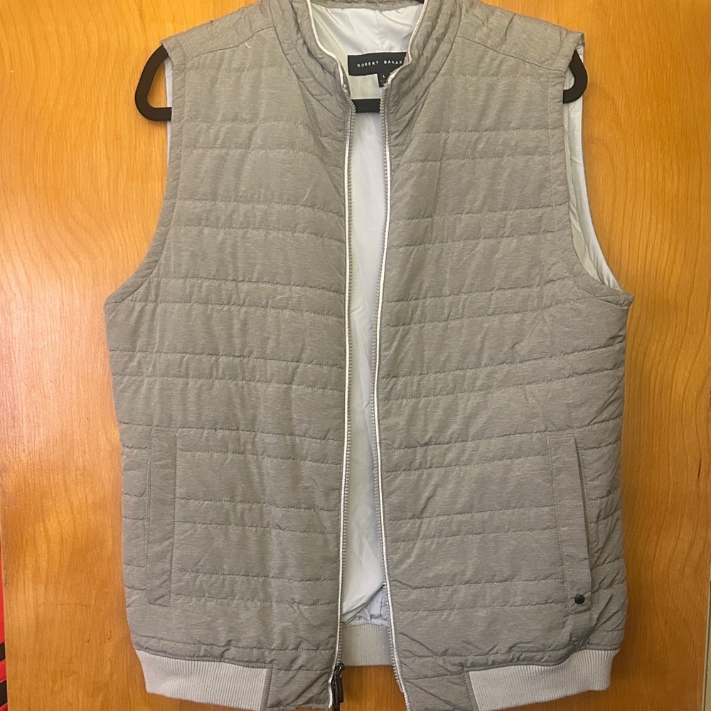 Robert Barakett Light Gray Quilted Sleeveless Vest